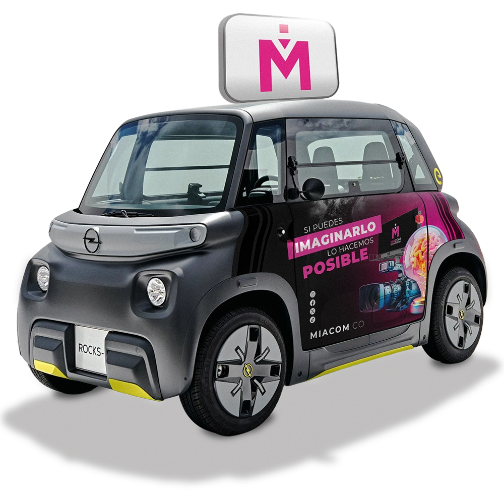 Publicidad en carros eléctricos en Bogotá con Minicoms